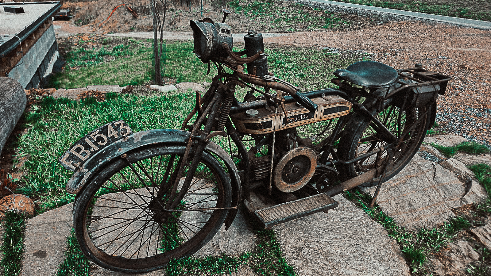 Historická motorka Douglas